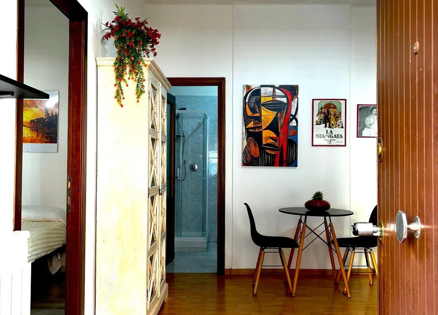Gecko, Cozy Apartment At 5Min From Metro, Bus, Tram Italy