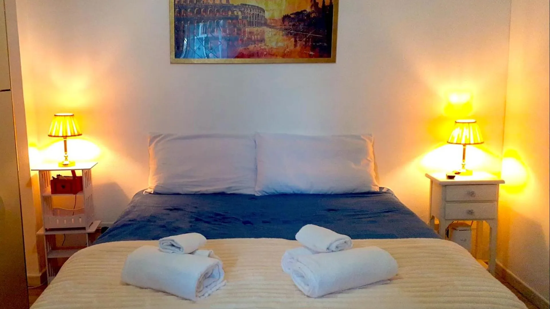 Gecko, Cozy Apartment At 5Min From Metro, Bus, Tram